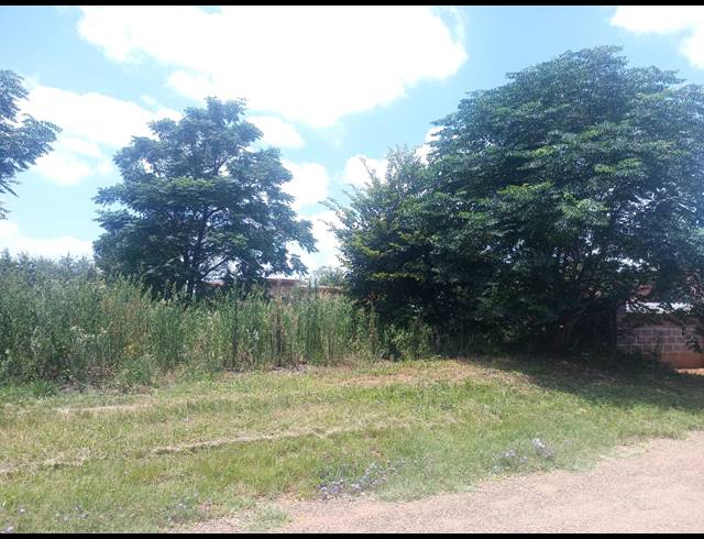 1,044M² VACANT LAND FOR SALE IN KOOKRUS